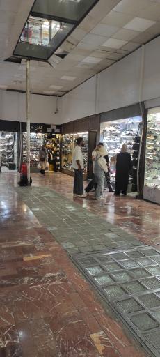 عکس بازار بزرگ بهارستان