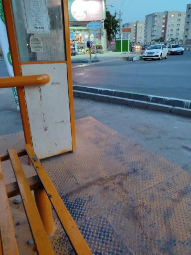 عکس مجتمع بهارستان