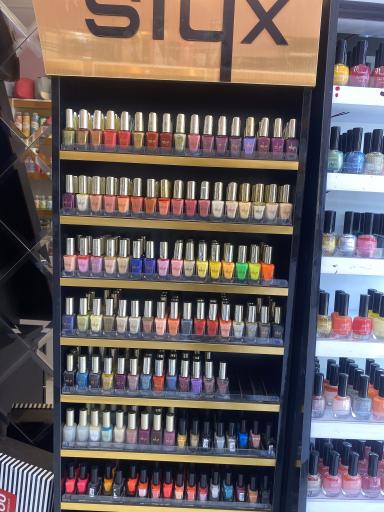 عکس فروشگاه لوازم آرایشی بهداشتی براش