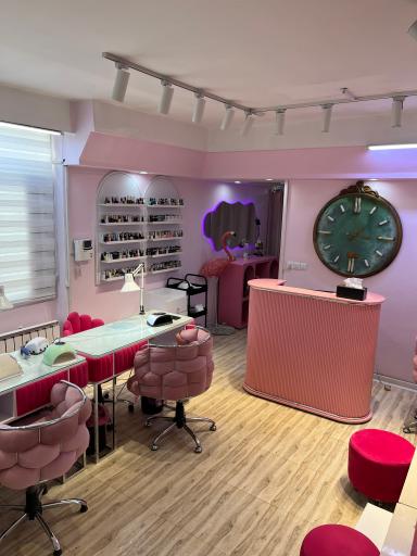 عکس خانه زیبایی هانا 