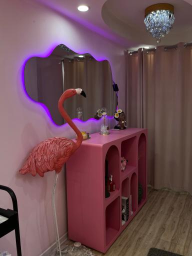 عکس خانه زیبایی هانا 