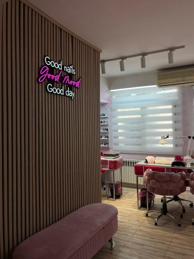 عکس خانه زیبایی هانا 