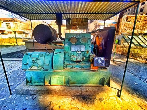 عکس آرامگاه نادر شاه افشار