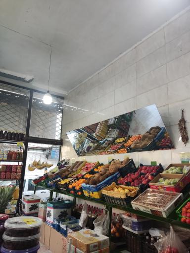 عکس میوه فروشی سیب ترش