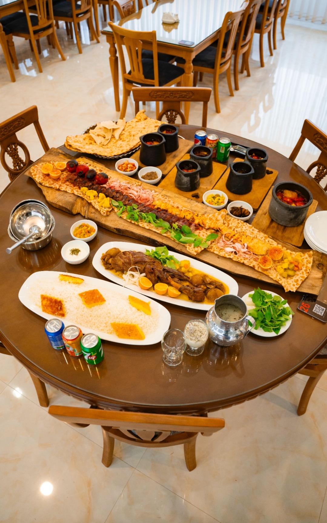 عکس کافه رستوران هوراد پالاس