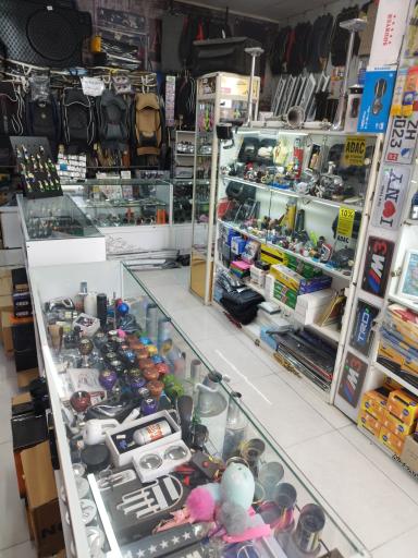 عکس فروشگاه لوکس اتو بلو