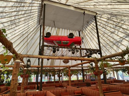 عکس باغ رستوران شاندیز منوچهری