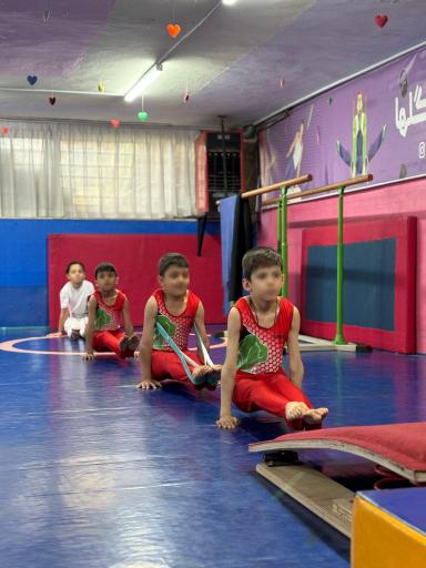 عکس سالن ورزشی بهشت گلها