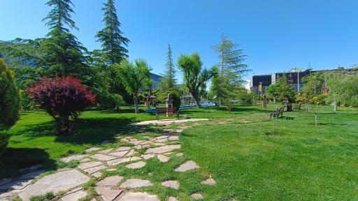 عکس بوستان دانشمندان