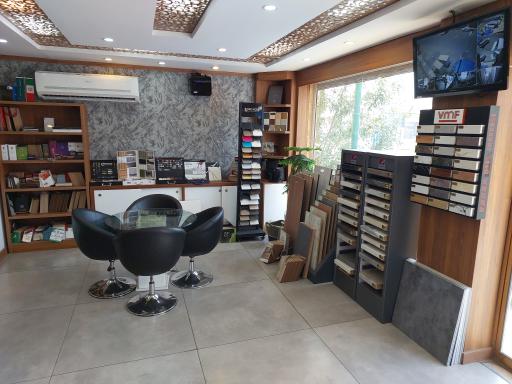 عکس فروشگاه آرمانی 