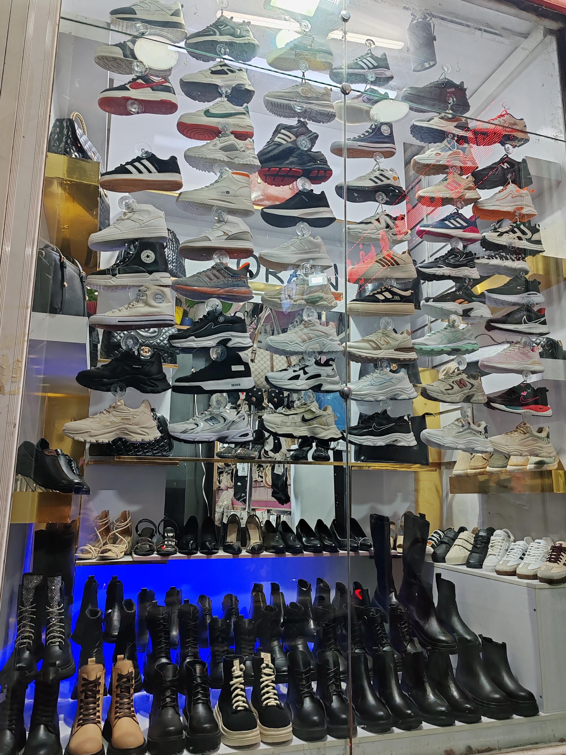 عکس کیف و کفش لران