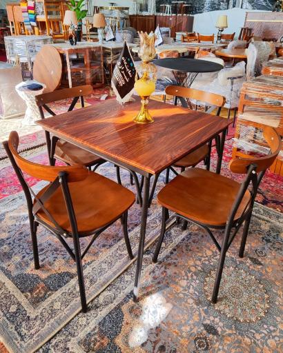 عکس نمایشگاه شیرازی