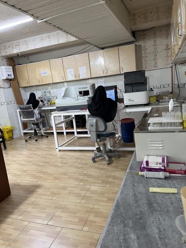 عکس آزمایشگاه فرهنگیان وارش