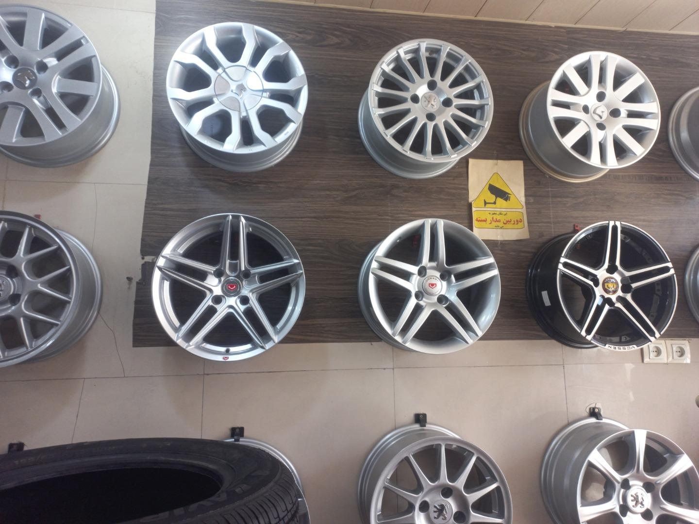 عکس فروشگاه رینگ و لاستیک نوین