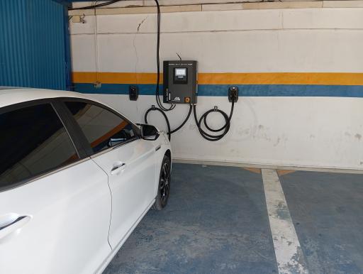 عکس ایستگاه شارژ سریع خودروهای برقی نمایندگی 2318 محمودوند