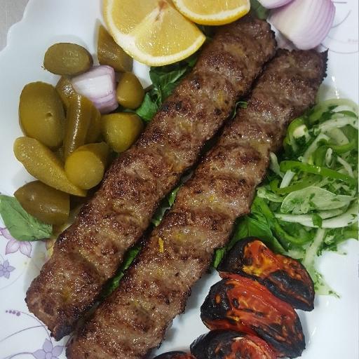 عکس چلوکبابی محسن