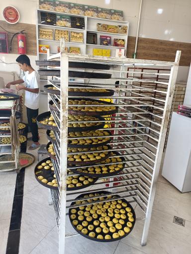 عکس فروشگاه و کارگاه سوغات کرمانشاه