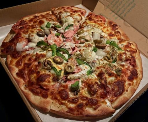 عکس پیتزا ماموت