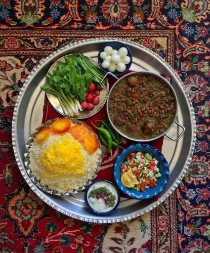عکس باغ رستوران اروس