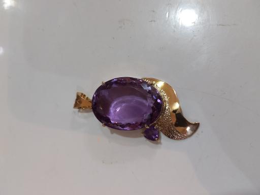 گالری طلا سنگهای قیمتی پیسوده