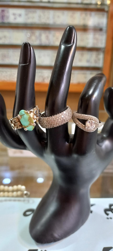 گالری طلا سنگهای قیمتی پیسوده