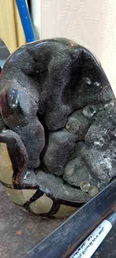 گالری طلا سنگهای قیمتی پیسوده