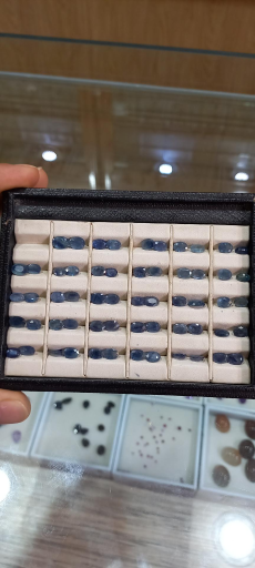 گالری طلا سنگهای قیمتی پیسوده