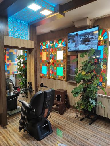 عکس پیرایش چهره پرداز