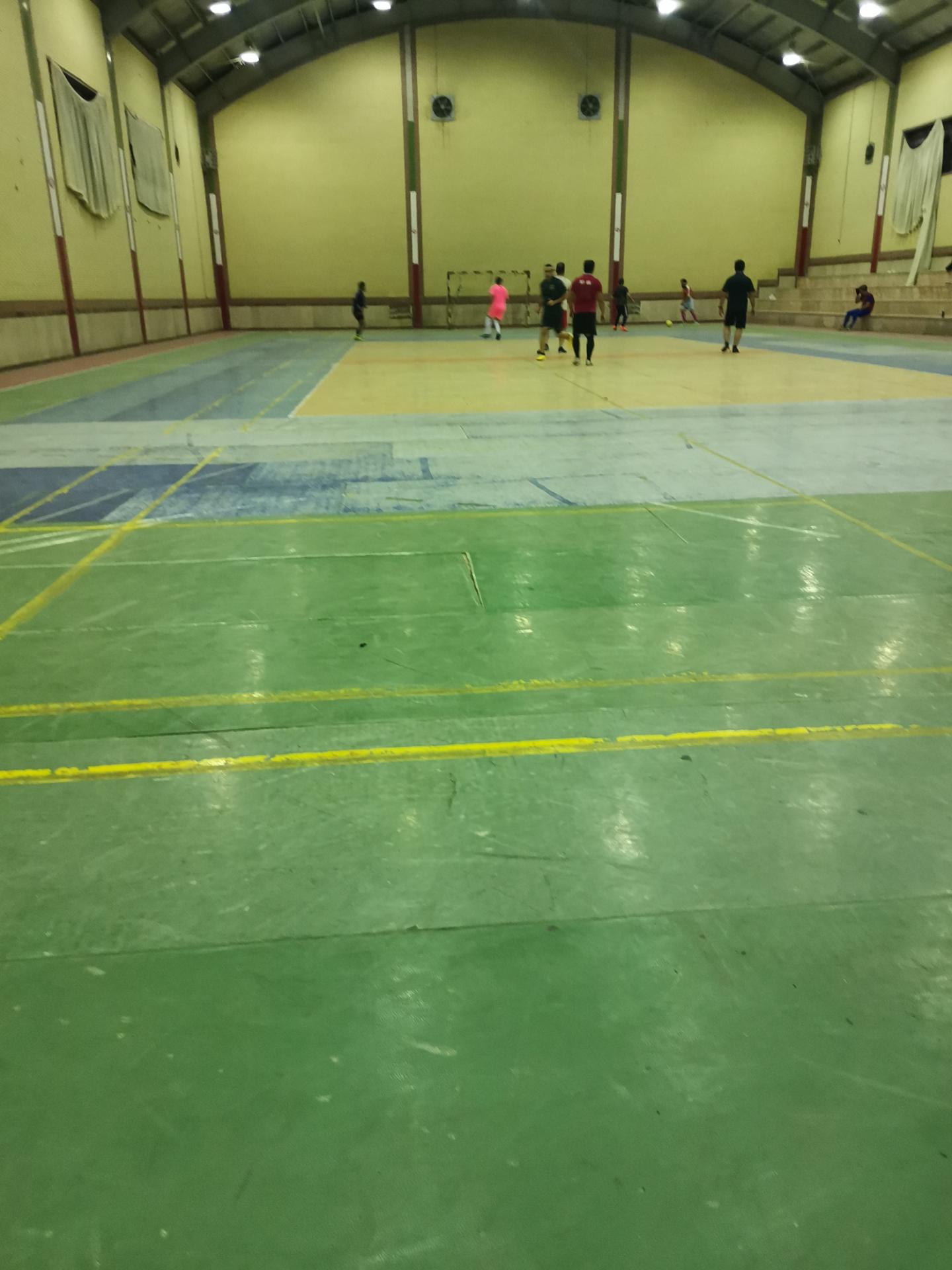 عکس سالن ورزشی ولایت 