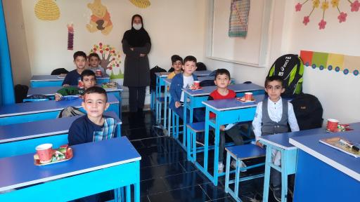 عکس دبستان غیر دولتی ارسباران