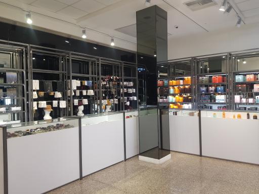 عکس فروشگاه زیلان مگا استور