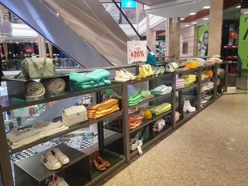 عکس فروشگاه زیلان مگا استور