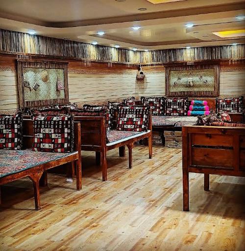 عکس رستوران مفلک