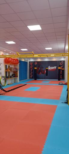 عکس باشگاه رزمی هاتف