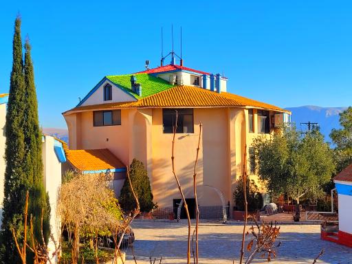 عکس کافی شاپ دنا