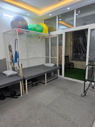 کلینیک کاردرمانی تیوان