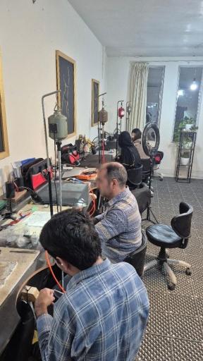عکس آموزشگاه طلا و جواهرسازی کهبد