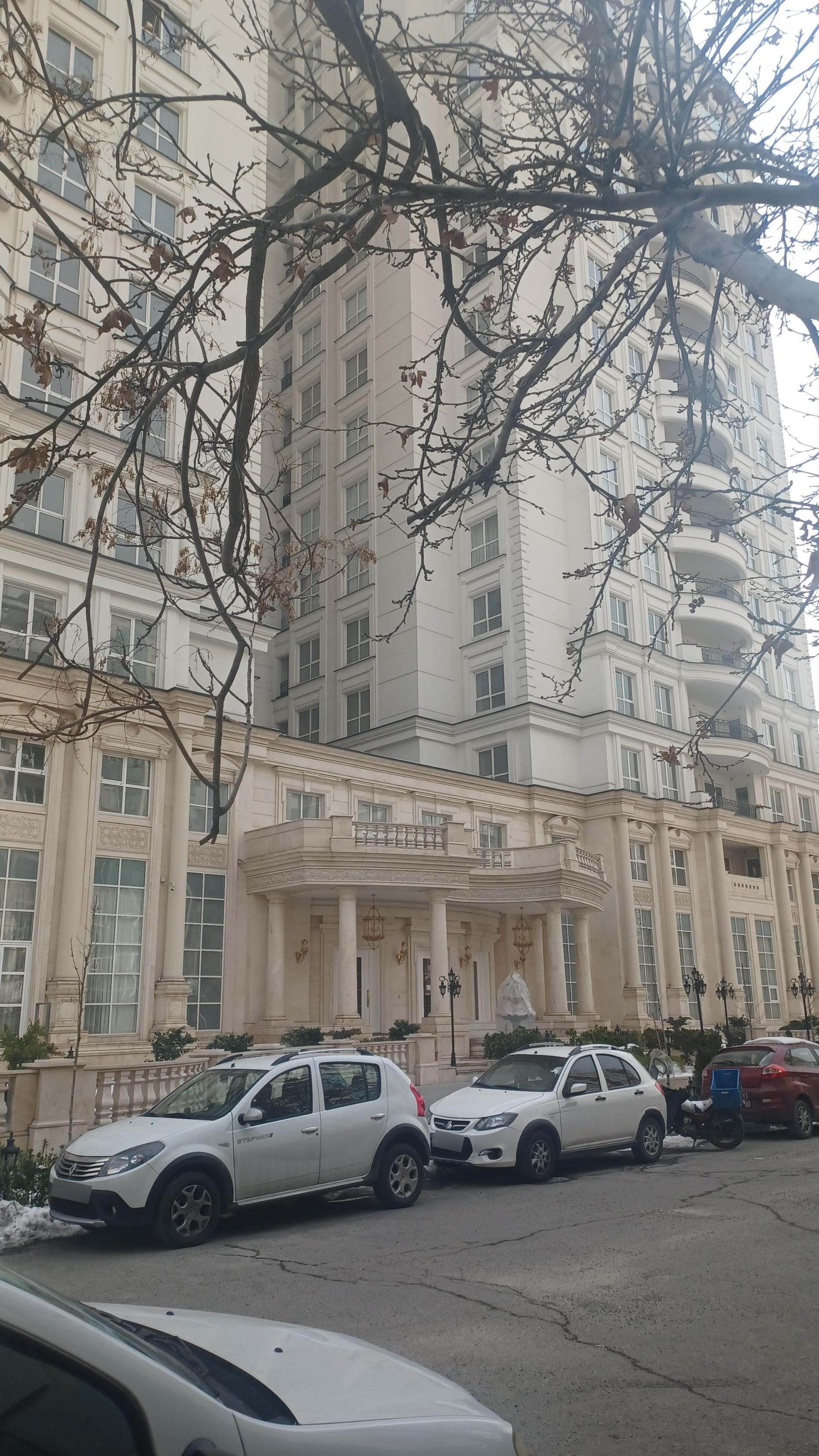 عکس برج‌های مسکونی دوقلو هلیوس