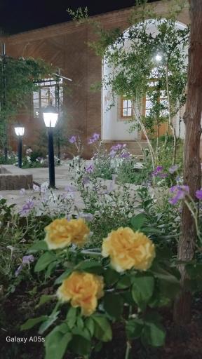 عکس رستوران لاوین