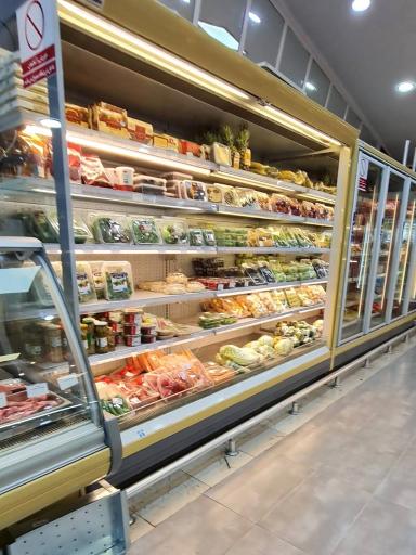 عکس زوجان مارکت شعبه یک