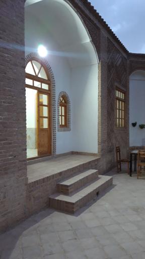 عکس رستوران لاوین