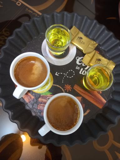 عکس کافه تریا سناتور