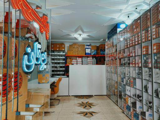 عکس فروشگاه آذر شوفاژ