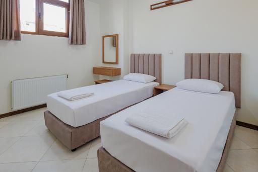 هتل آپارتمان ناژوان