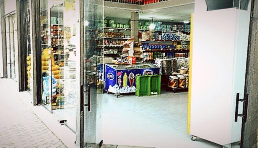 عکس هایپرمارکت نظری