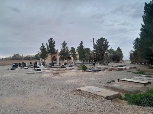 عکس آرامستان خورزان 