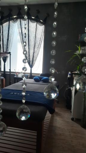 عکس پاکسازی پوست و فیشال مه اسکین