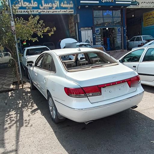 عکس شیشه اتومبیل علیجانی