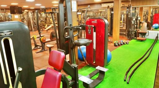 عکس باشگاه بدنسازی طنین