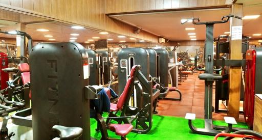 عکس باشگاه بدنسازی طنین
